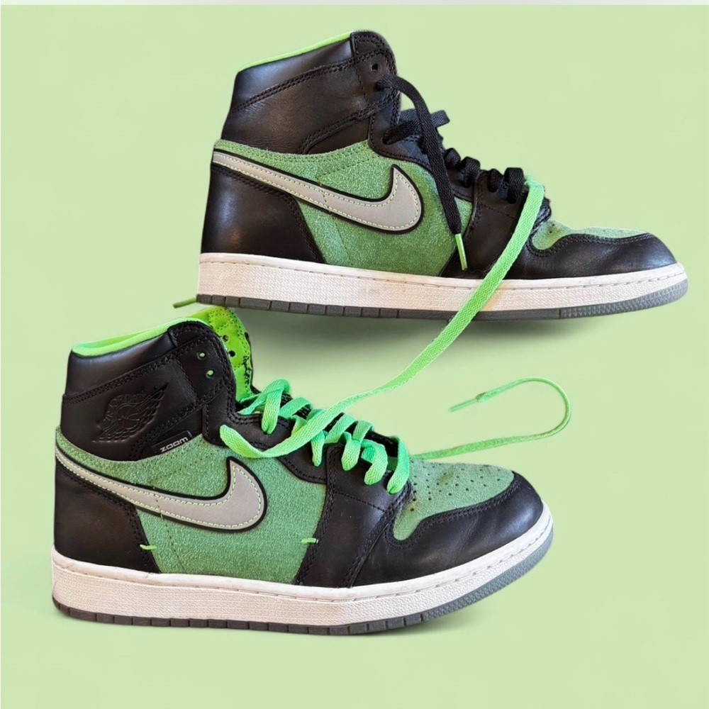 Nike Black and Green Air Jordon 1 High Sneakers